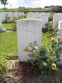 Dochy Farm New British Cemetery - McDougal, Richard